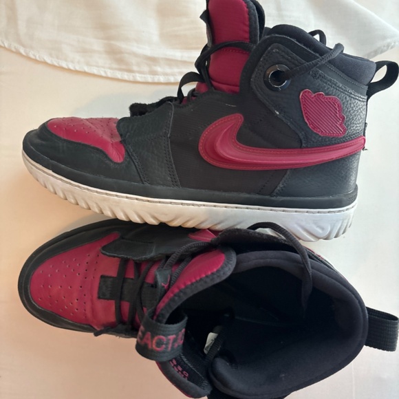 Nike air Jordan 1 React main image 5